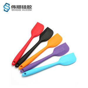 硅膠廚具耐高溫嗎，硅膠廚具知識分享【行業(yè)百科】