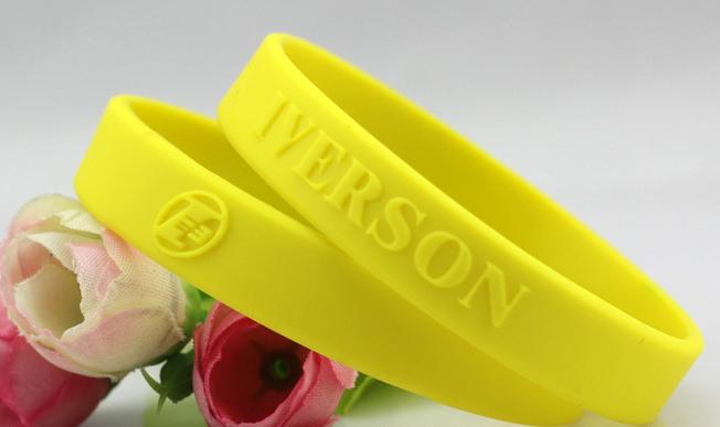 硅膠手環(huán)廠家,運(yùn)動(dòng)手環(huán)價(jià)格,硅膠手環(huán)有什么用 硅膠手環(huán)廠家,運(yùn)動(dòng)手環(huán)價(jià)格,硅膠手環(huán)有什么用